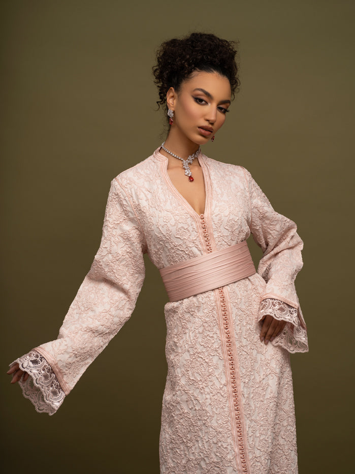 Caftan Styling Guide: How to Wear This Versatile Garment for Any Occasion