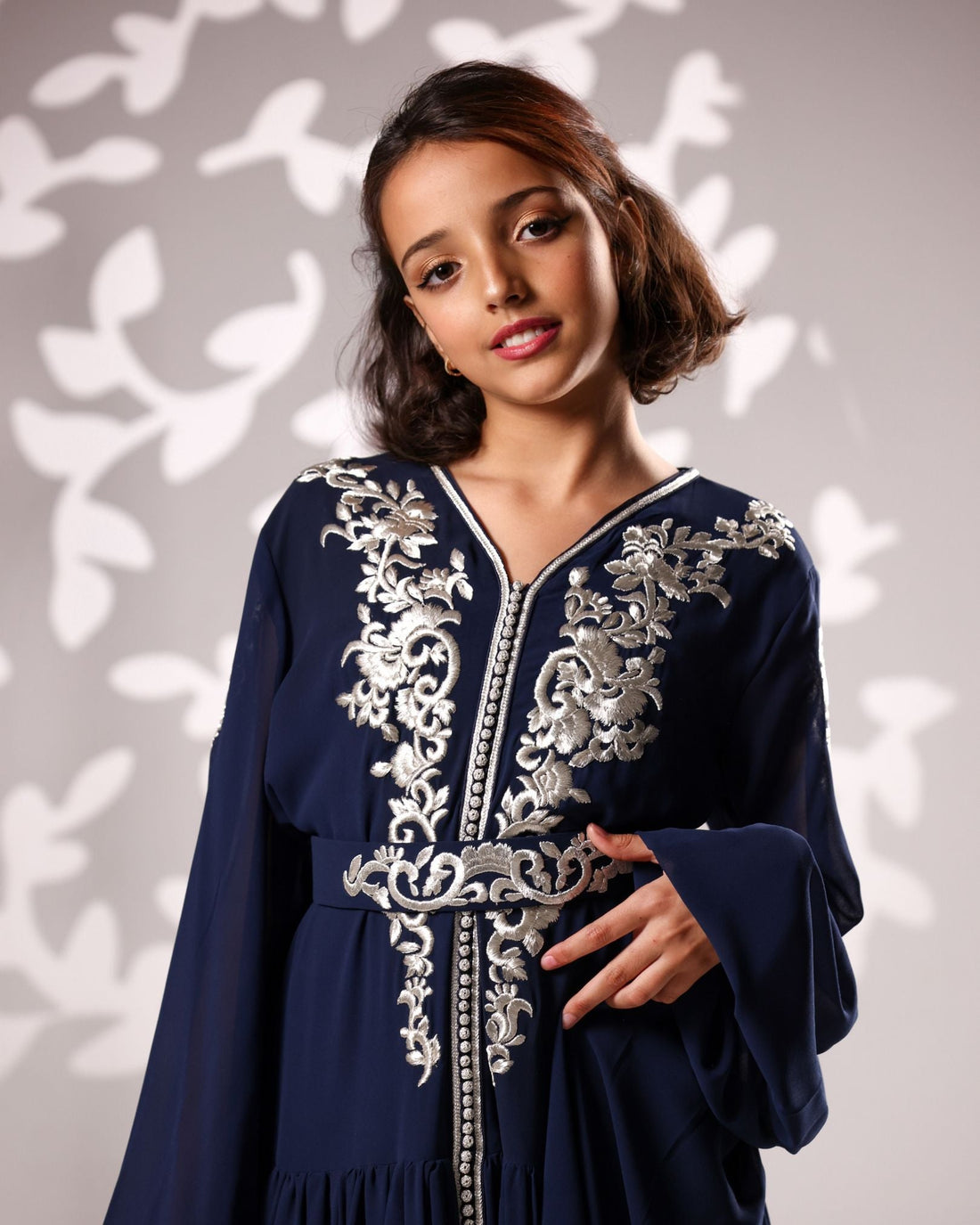 Caftans pour enfants : quand l’élégance se transmet dès le plus jeune âge