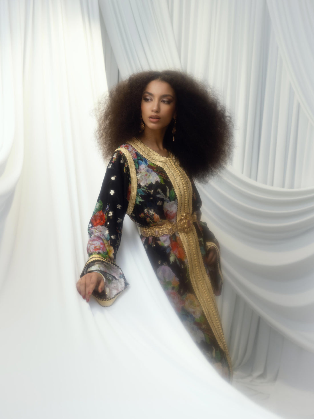 Where can I buy luxury caftans online in the UAE